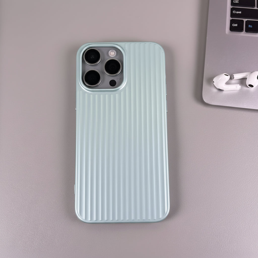 Coque iPhone vert clair au motif géométrique